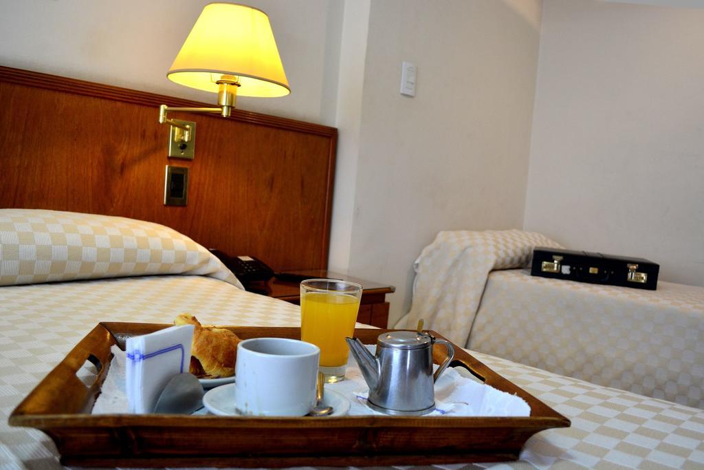 Hotel 로자리오 객실 사진