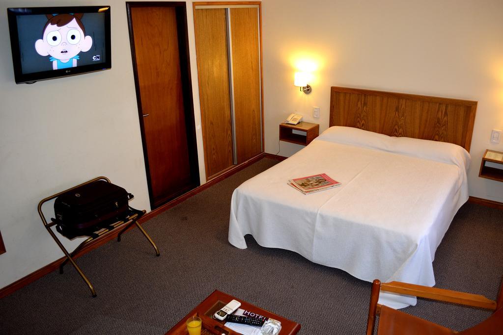 Hotel 로자리오 외부 사진