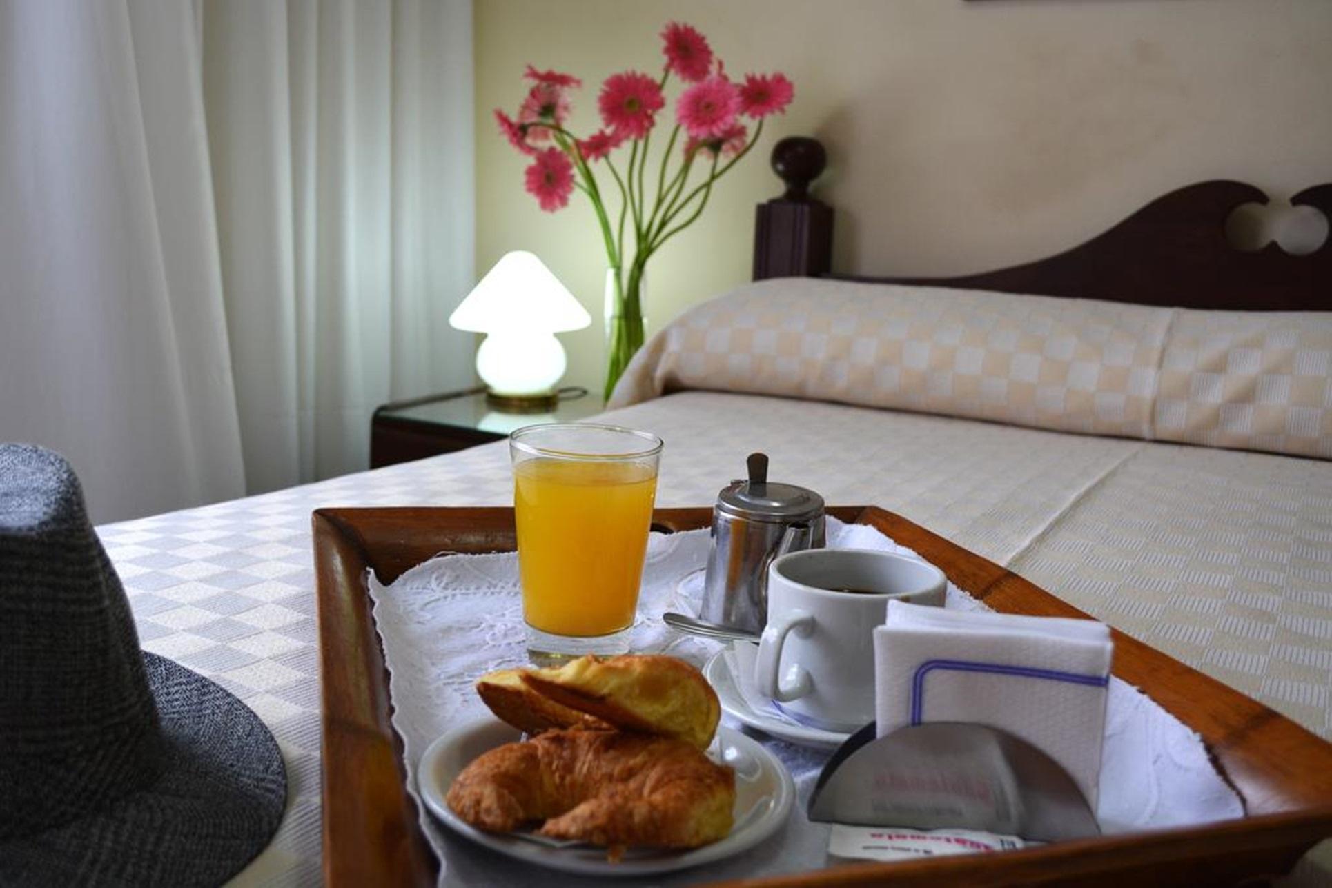 Hotel 로자리오 외부 사진